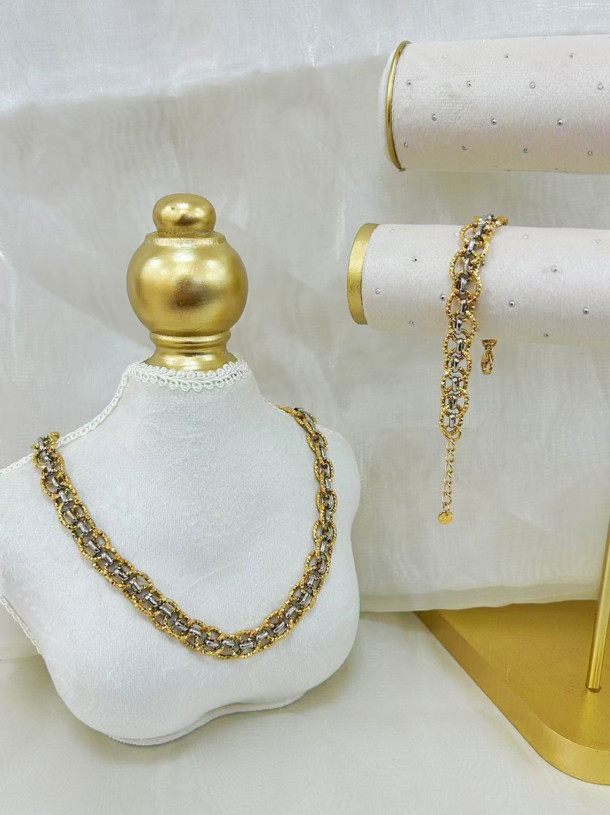 WhatsApp Image 2025-03-01 at 12.09.02 (2)